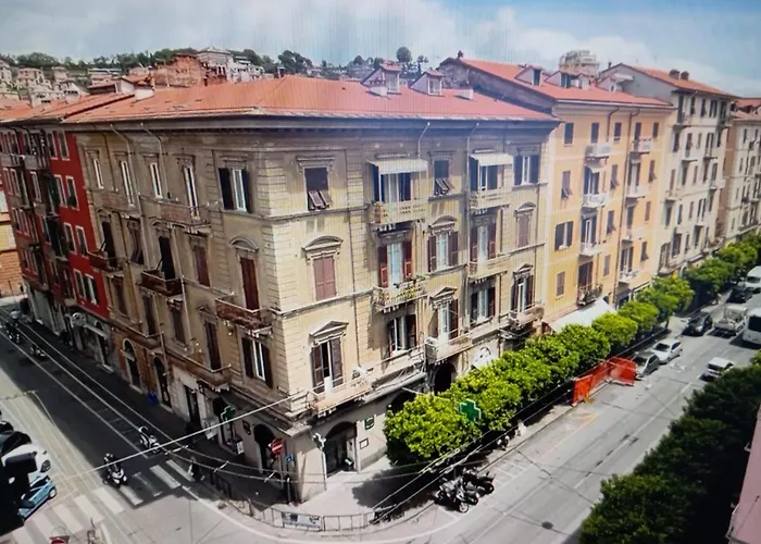 Hotel Al molo 21 La Spezia